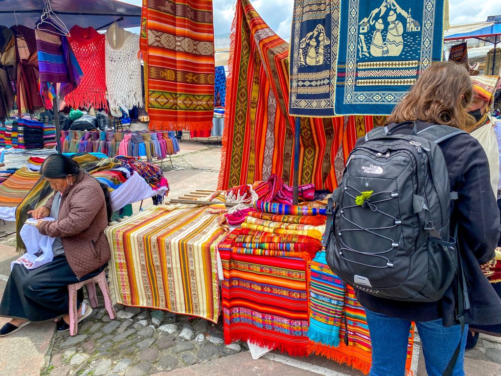 Otavalo e l'antico mercato della lana